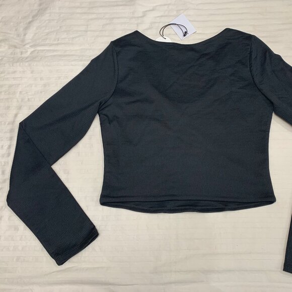 ๐ฆ๐ฆ๐ฆ NWT URBAN SOCIAL WOMENS LONG SLEEVE CROP TOP SIZE M ๐ฆ๐ฆ๐ฆ - Picture 10 of 11